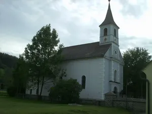 Kath. Filialkirche hl. Anna und Kruzifix