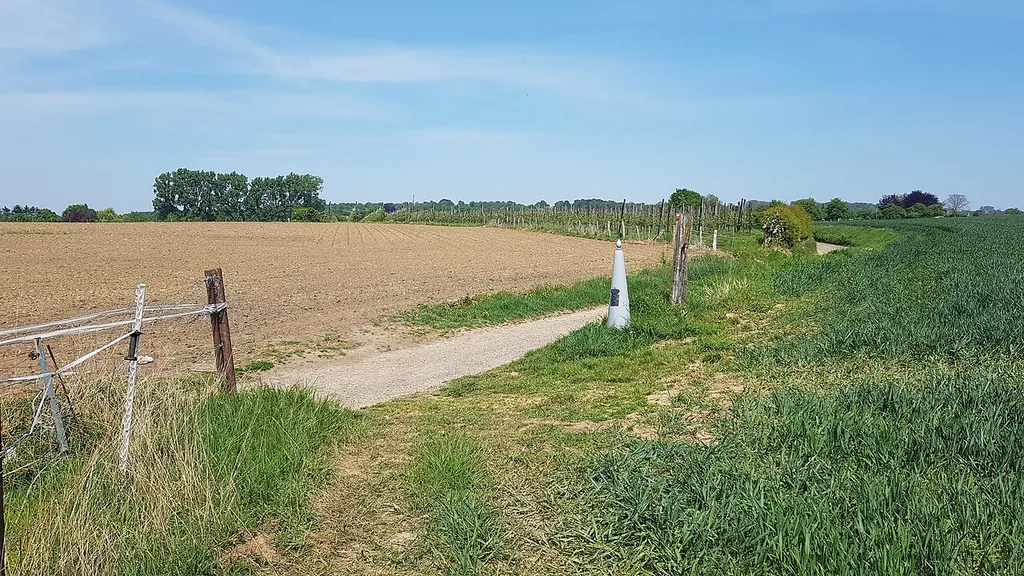 Belgium-Netherlands boundary stone no. 36