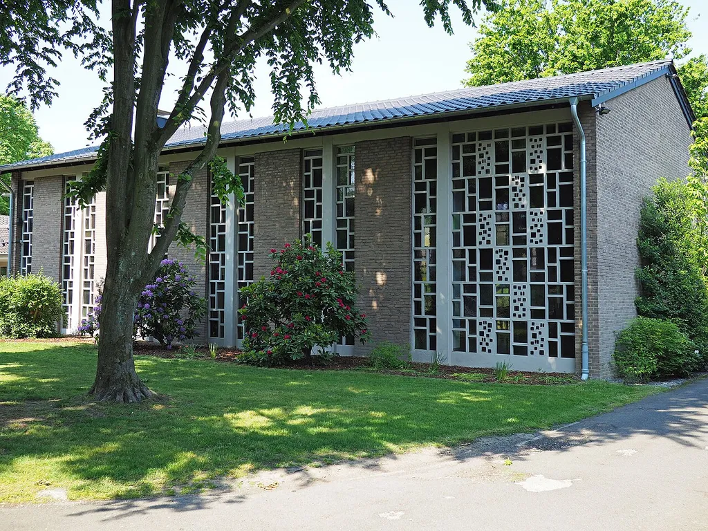 Erlöserkirche Lindenthal (Krefeld) - Ausßenansicht