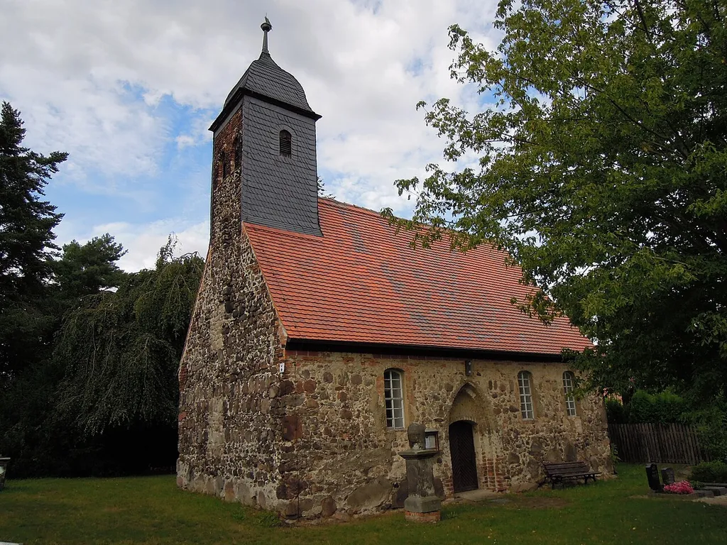 Kirche Reinsdorf -Südwestansicht- August 2020
