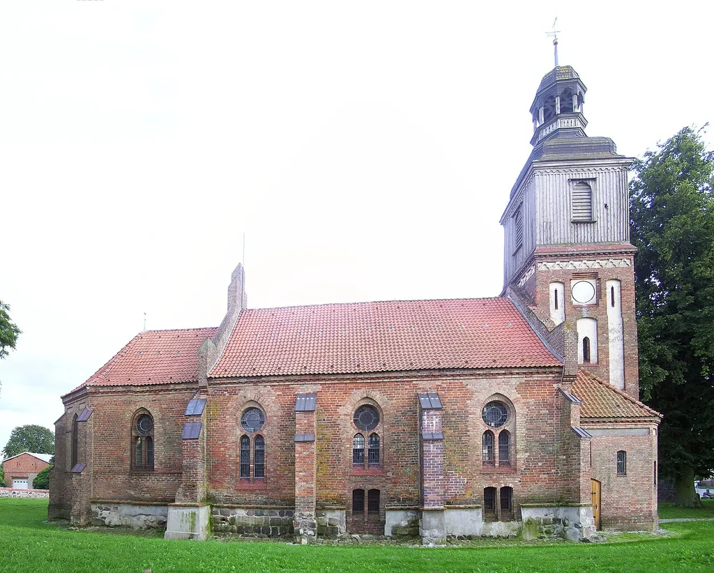 Kirche in Golchen, Landkreis Demmin, Nordseite