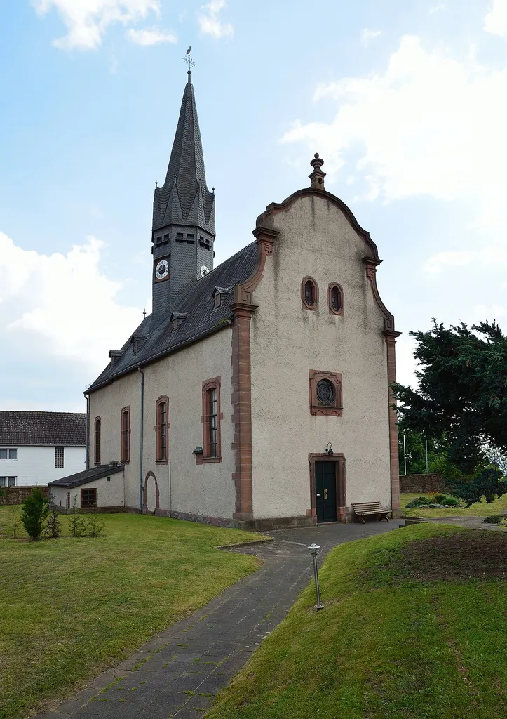 Die Kirche in Kleinseelheim