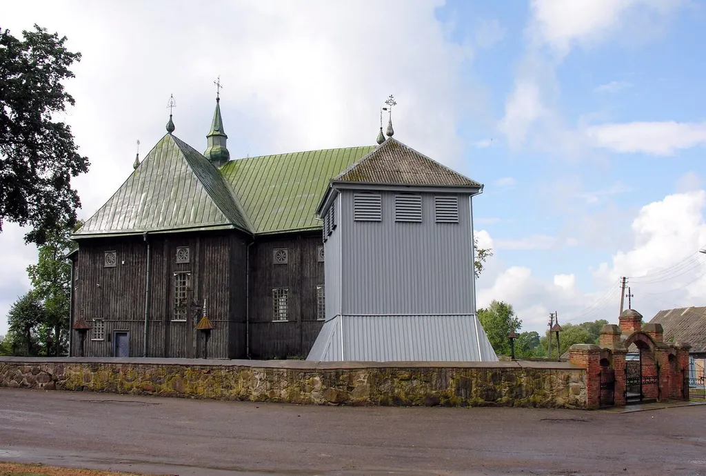 Seda, Mažeikių raj. Sedos Švč. Mergelės Marijos Ėmimo į dangų bažnyčia Foto: Algirdas, 2006 m. rugsėjo 2 d., Lietuva