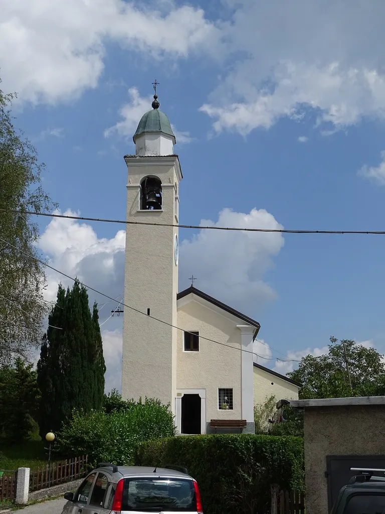 Ossati (Laghi, Veneto, Italy), Saint Valentine church