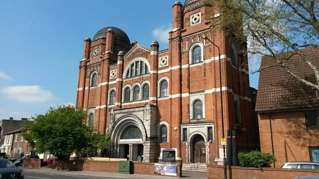 Memorial Community Church, Barking Road