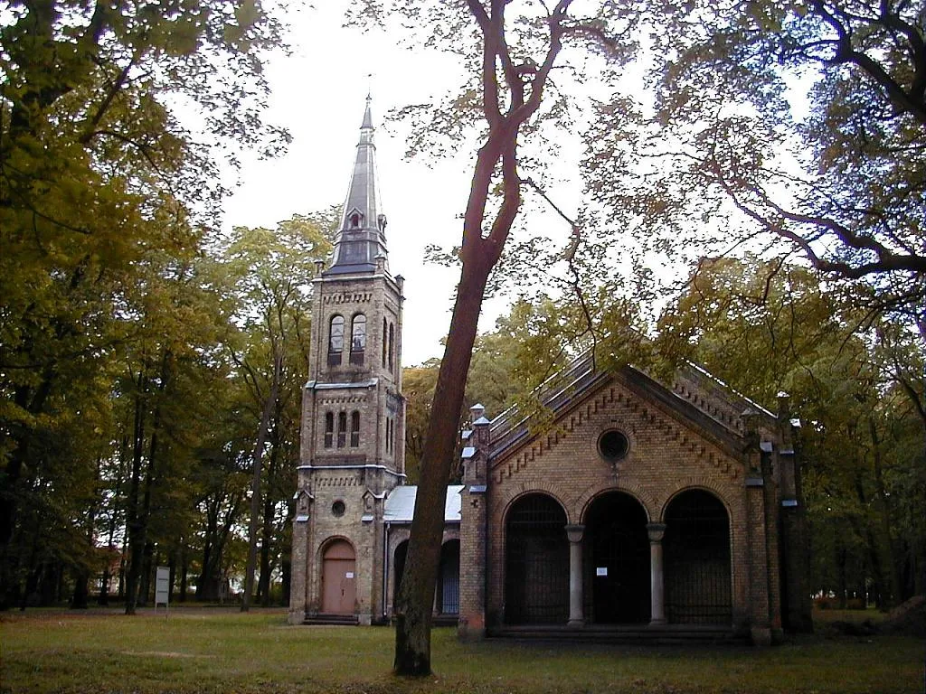 Rīga, Augšāmcelšanās luterāņu baznīca 2002-09-28