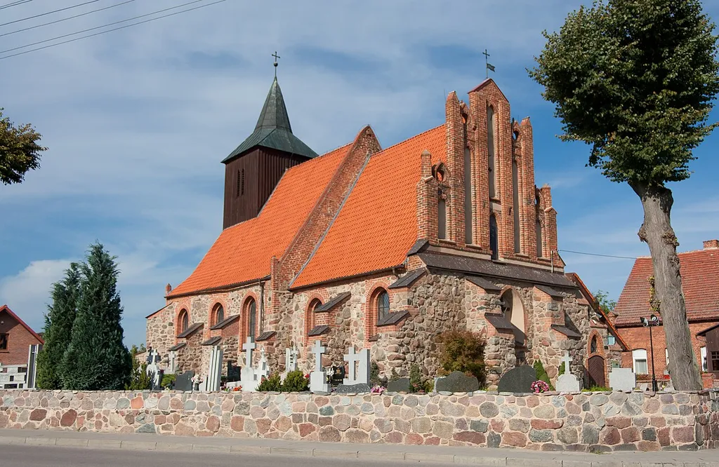Kokoszkowy, ul. Szkolna 8 - rzymskokatolicki kościół parafialny p.w. Św. Barbary, poł. XIV
