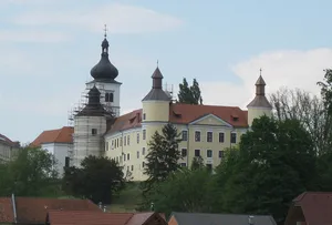 Velika Nedelja Castle