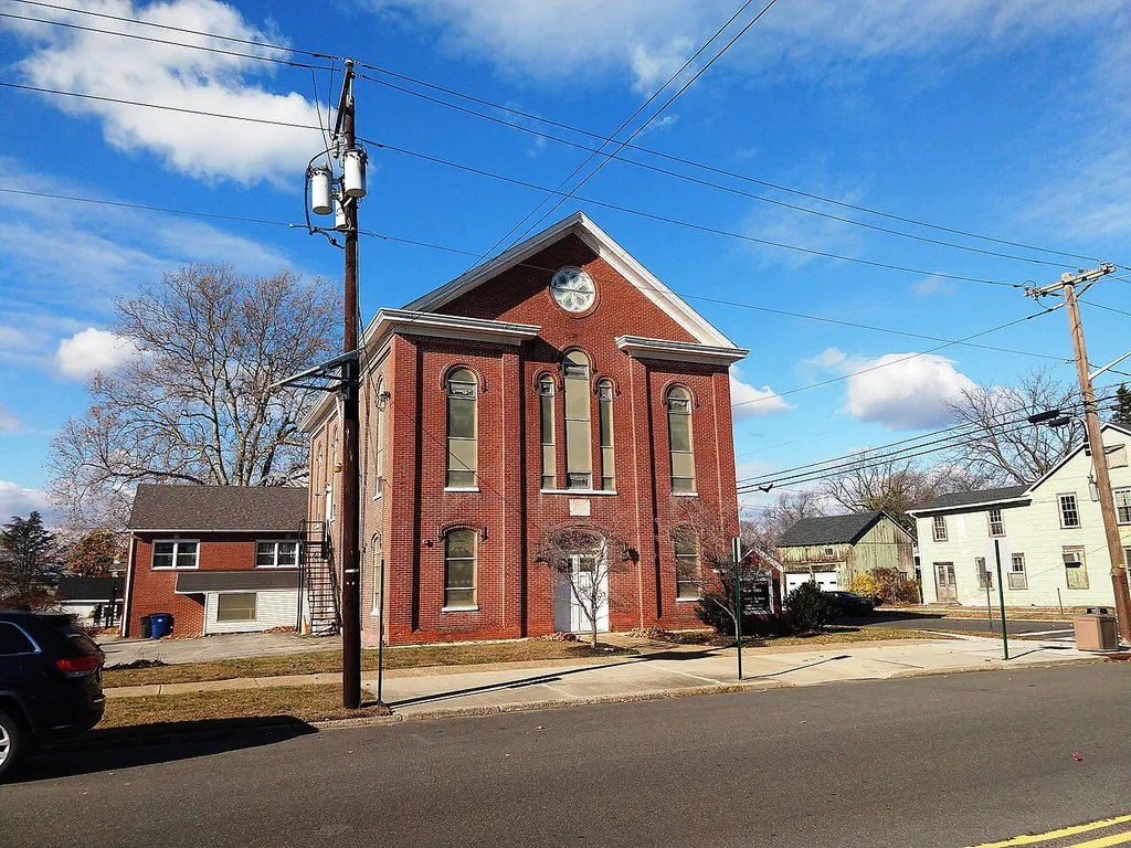 Photo of the Florence United Methodist Church in Florence Township, New Jersey. Photo taken from Broad Street looking northwest.