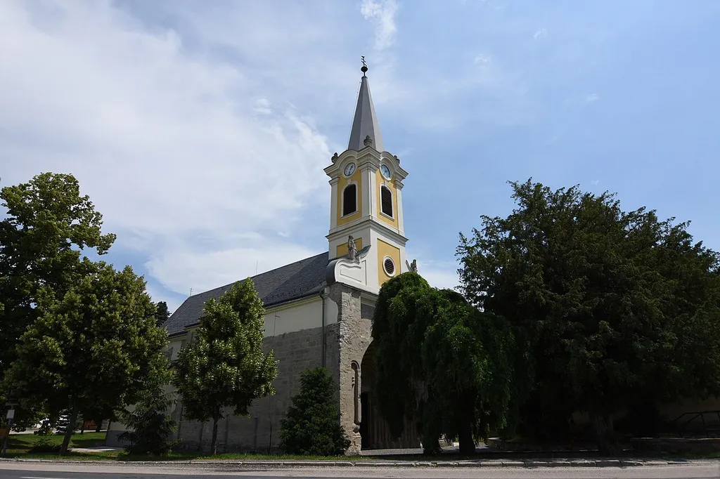 Saints Peter and Paul church in Sopronhorpács
