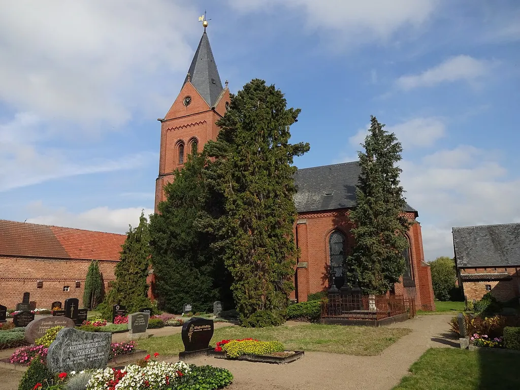 Boock ist ein Ortsteil der Gemeinde Altmärkische Höhe im Landkreis Stendal in Sachsen-Anhalt