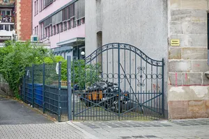 Gartentor Adam-Klein-Straße 30 in Nürnberg