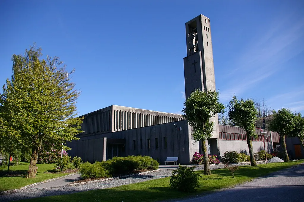 Strusshamn kirke, Askøy Norway.