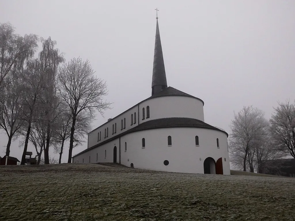 Kirche St. Stephanus in der Allgäuer Straße 5 in Kiel-Elmschenhagen