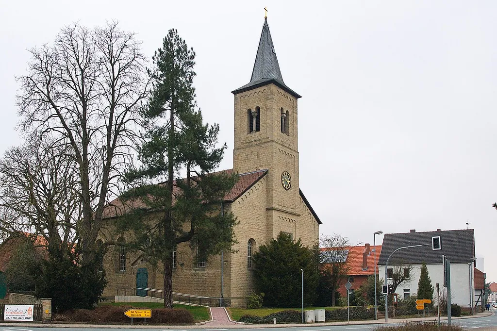 Philipp Spitta-Kirche in Grohnde (Emmerthal), Niedersachsen, Deutschland