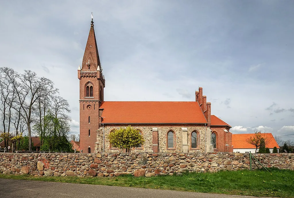 Olszany, kościół par. p.w. św. Michała Archanioła, XV, XIX