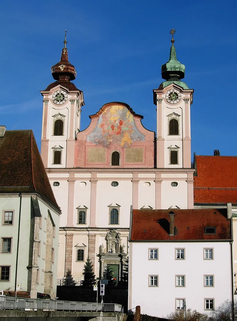 Steyr Michaelerplatz 5, Michaelerkirche, ehem. Klosterkirche der Jesuiten, Ansicht Fassade Michaelerplatz