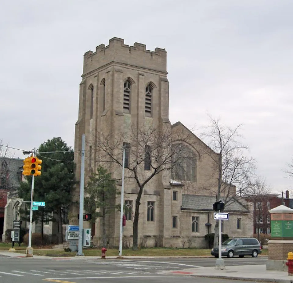 The First Unitarian Universalist Church of Detroit was built in 1916 as a Universalist Church of Our Father. The First Unitarian Church of Detroit merged with the Universalists, moving in in 1932 and merging in 1934 to form the First Unitarian-Universalist Church of Detroit.
