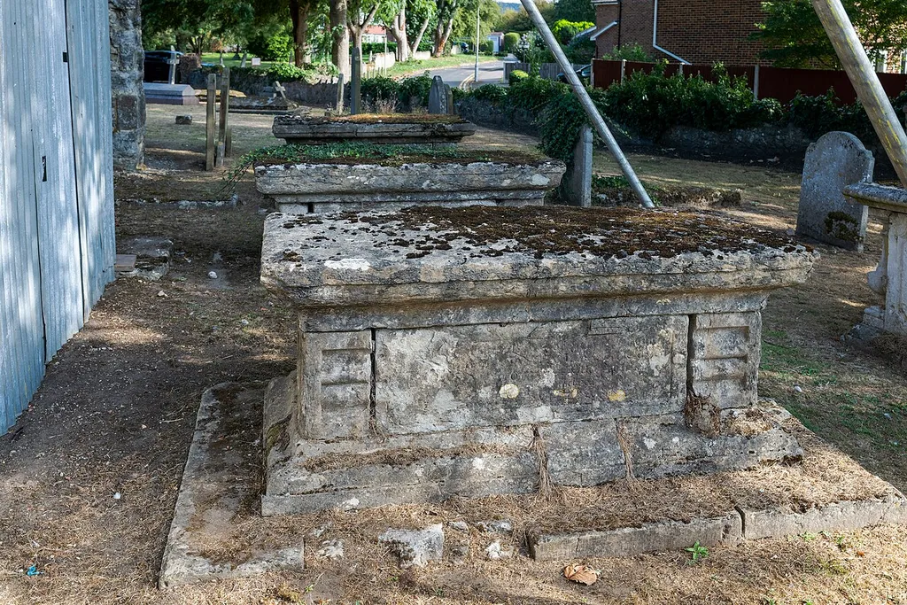 Aylesford: Chest tomb approximately 3 metres east of Church of St Peter and St Paul, Grade II