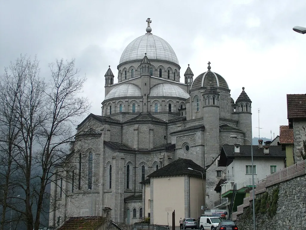 Re, Italien, Piemont, die Wallfahrtskirche.