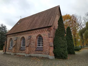 Großburgwedel cemetery chapel