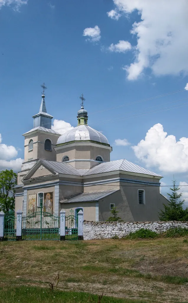 Церква Різдва Богородиці, Вінож, вул.Радянська,7