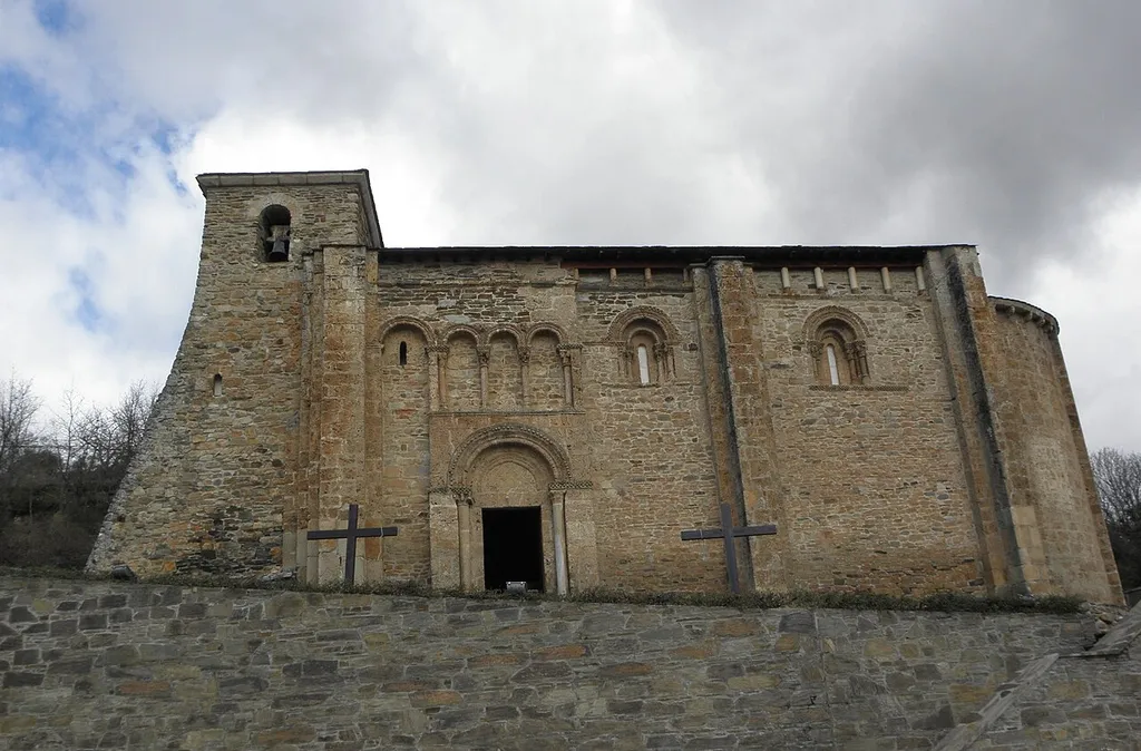 Iglesia de San Miguel de Corullón, León, Spain