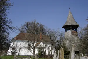 Fortified church in Calnic