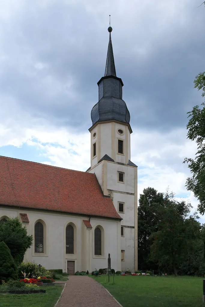 Dorfkirche und Friedhof, Dorfstraße in Reinharz, Bad Schmiedeberg