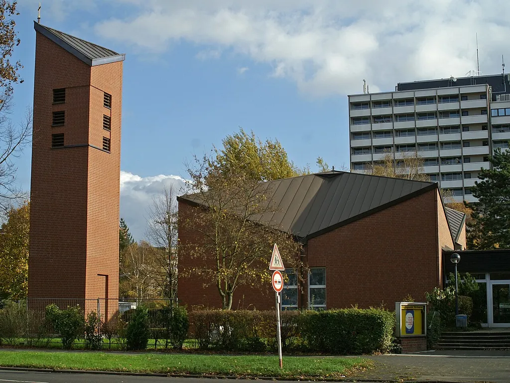 Trinuitatiskirche in Köln-Neubrück