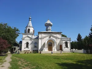 Saint Michael church and the tomb of Donici and Macri family in Dubăsarii Vechi, Criuleni