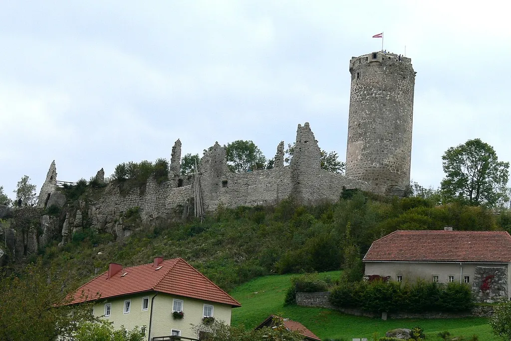 Waxenberg castle, seen from Waxenberg village.