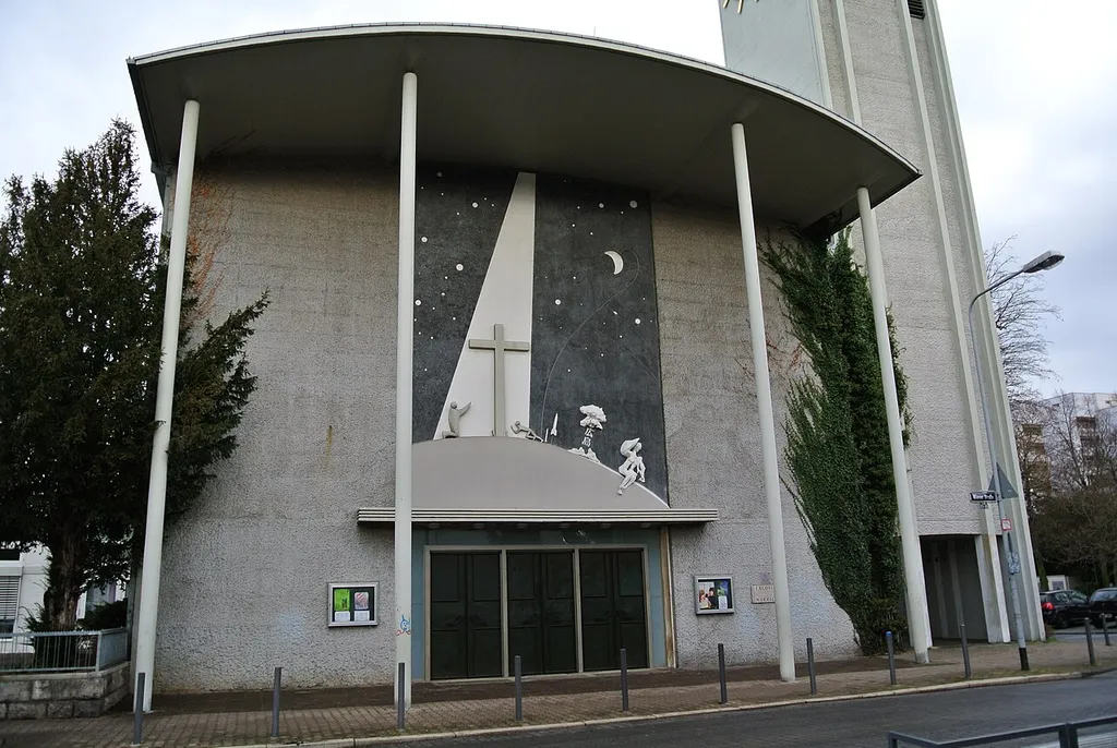Erlöserkirche in Frankfurt-Oberrad von Alfred Schild, 1956, Südportal
