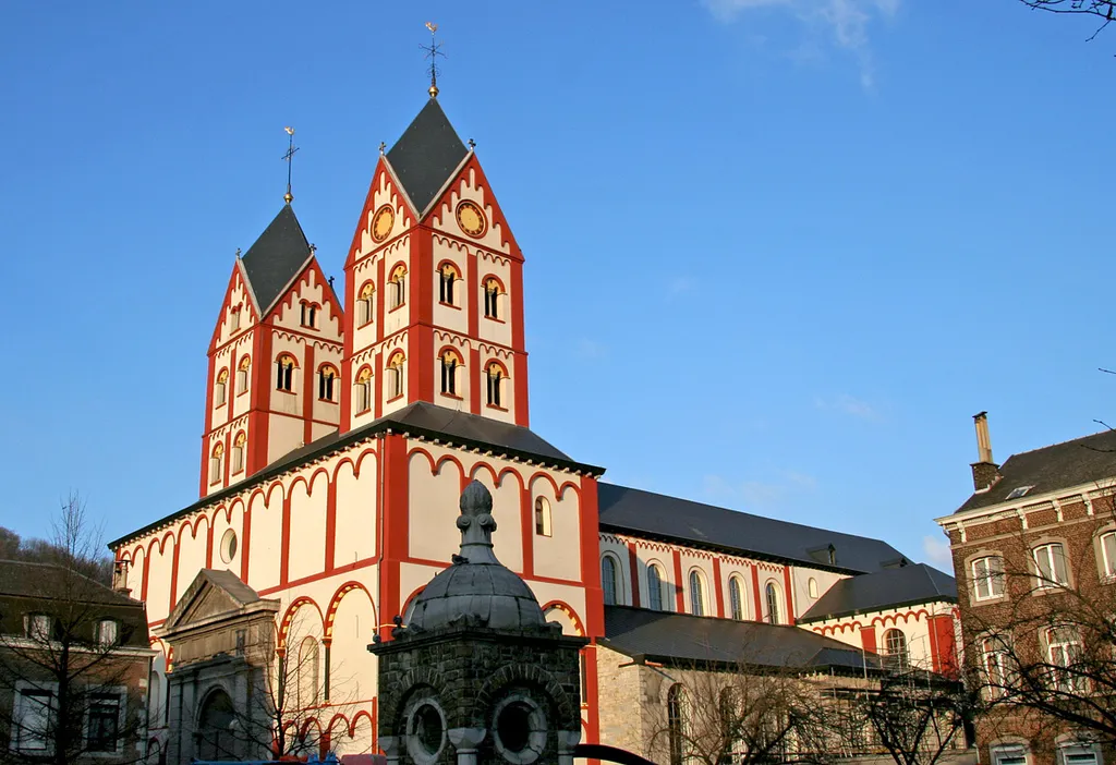 Vue de l'Eglise Collégiale de St. Barthelemy à Liège