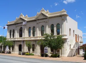 East Fremantle Town Hall