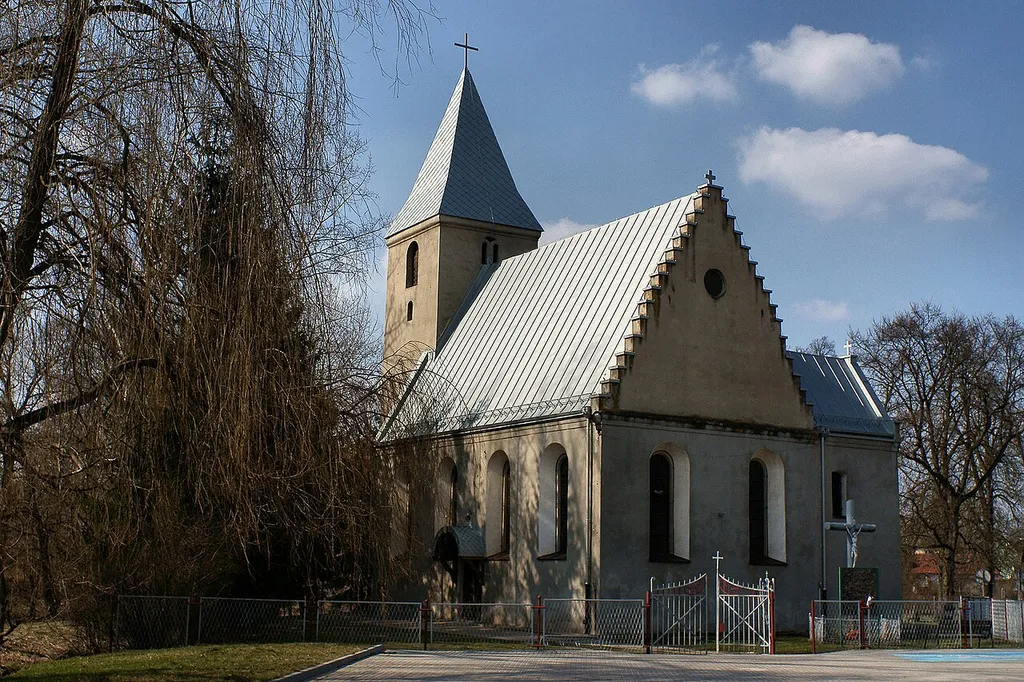 Komorniki - kościół filialny św. Marii Magdaleny (zabytek nr A/2030/602/L z dn. 14.04.81)