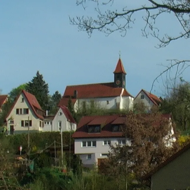 Die evangelische Nikolauskirche in Altenburg bei Reutlingen basiert auf einer Kapelle aus dem 11. Jahrhundert, wurde 1654 barockisiert und 1927 erneut verändert. Sie steht auf einem Felssporn im Bereich der abgegangenen Burganlage der de:Altenburg (Reutlingen-Altenburg)