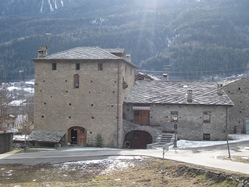 Pascal de la Ruine Castle