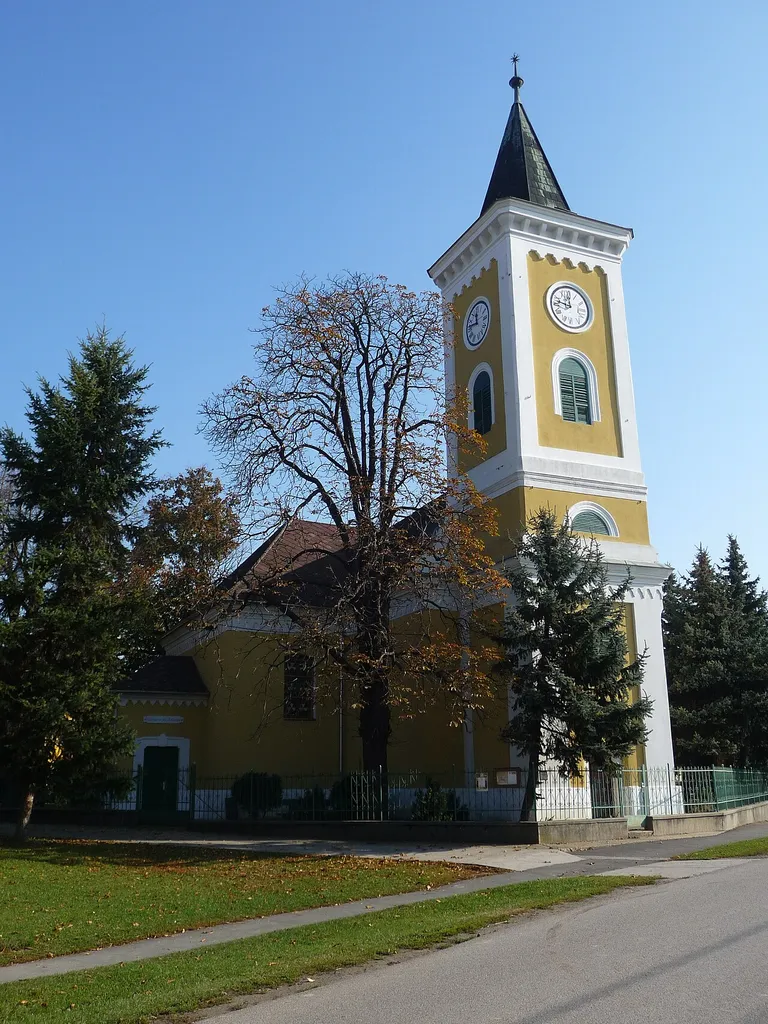 Az evangélikus templom Domonyban
