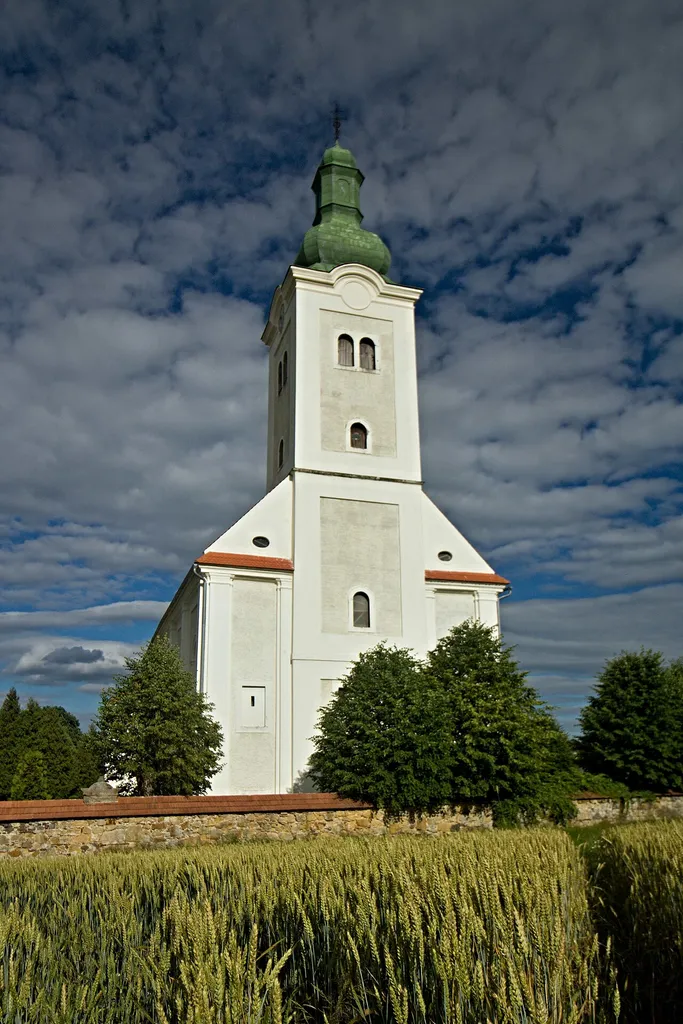 Dubnice, okres Česká Lípa, kostel Narození Panny Marie