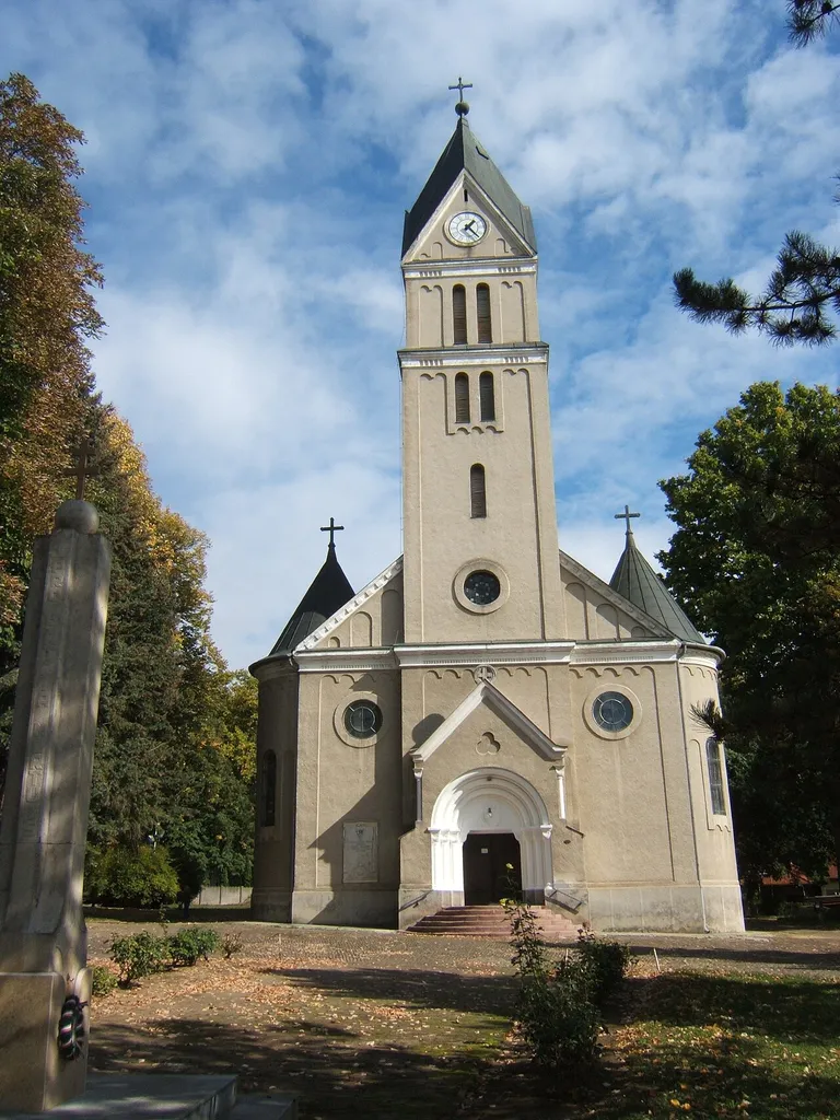Kaposvár, Hősök temploma
