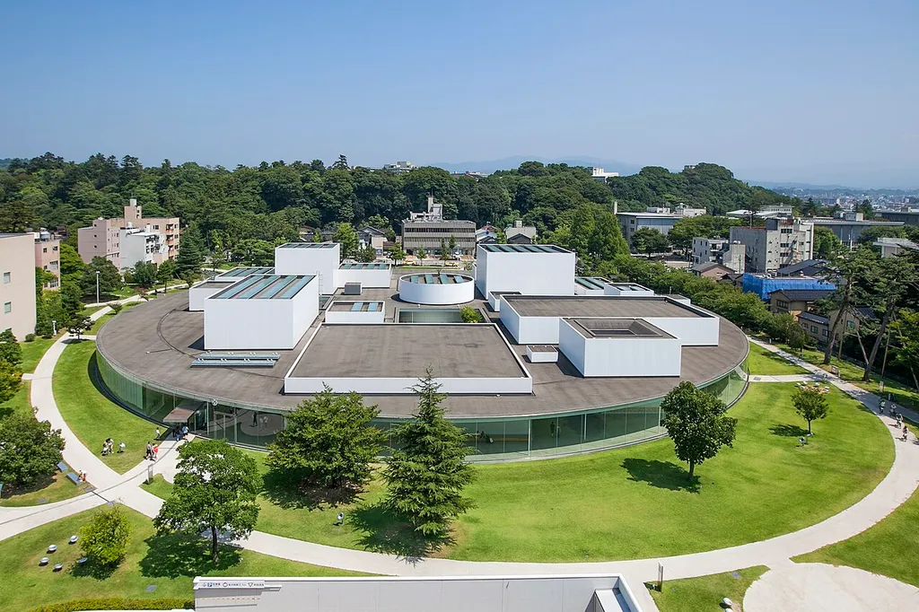21st Century Museum of Contemporary Art, Kanazawa (Ishikawa, Japan)