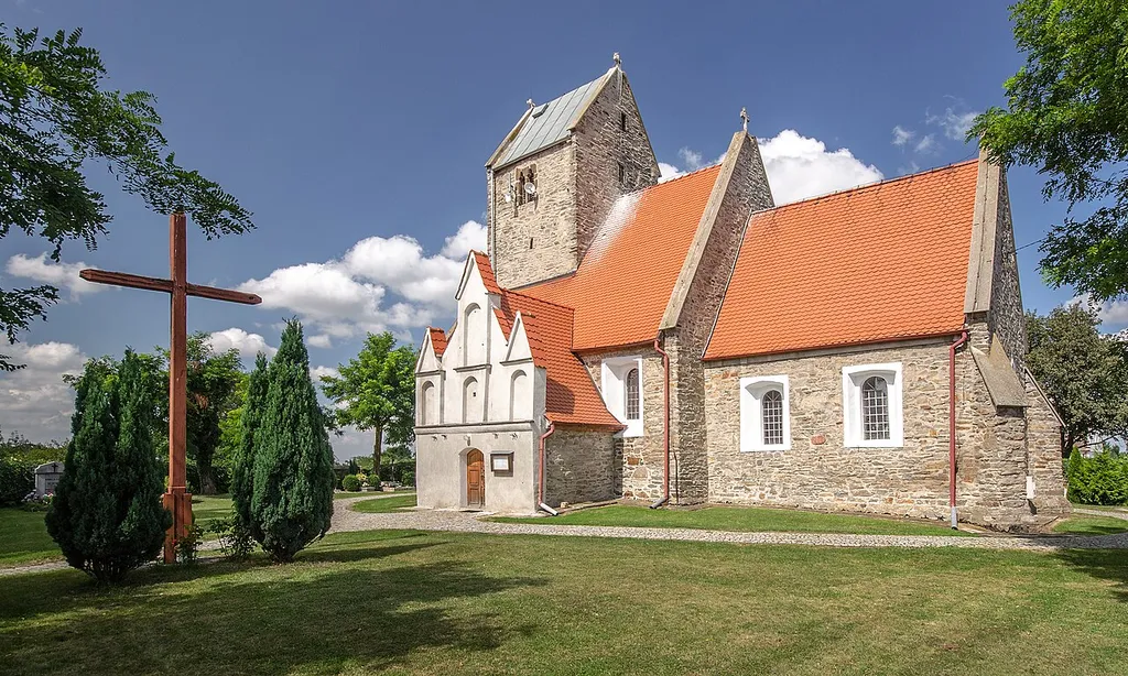 Kowalów, kościół fil. p.w. św. Urszuli, 1 poł. XIV, ok. 1600