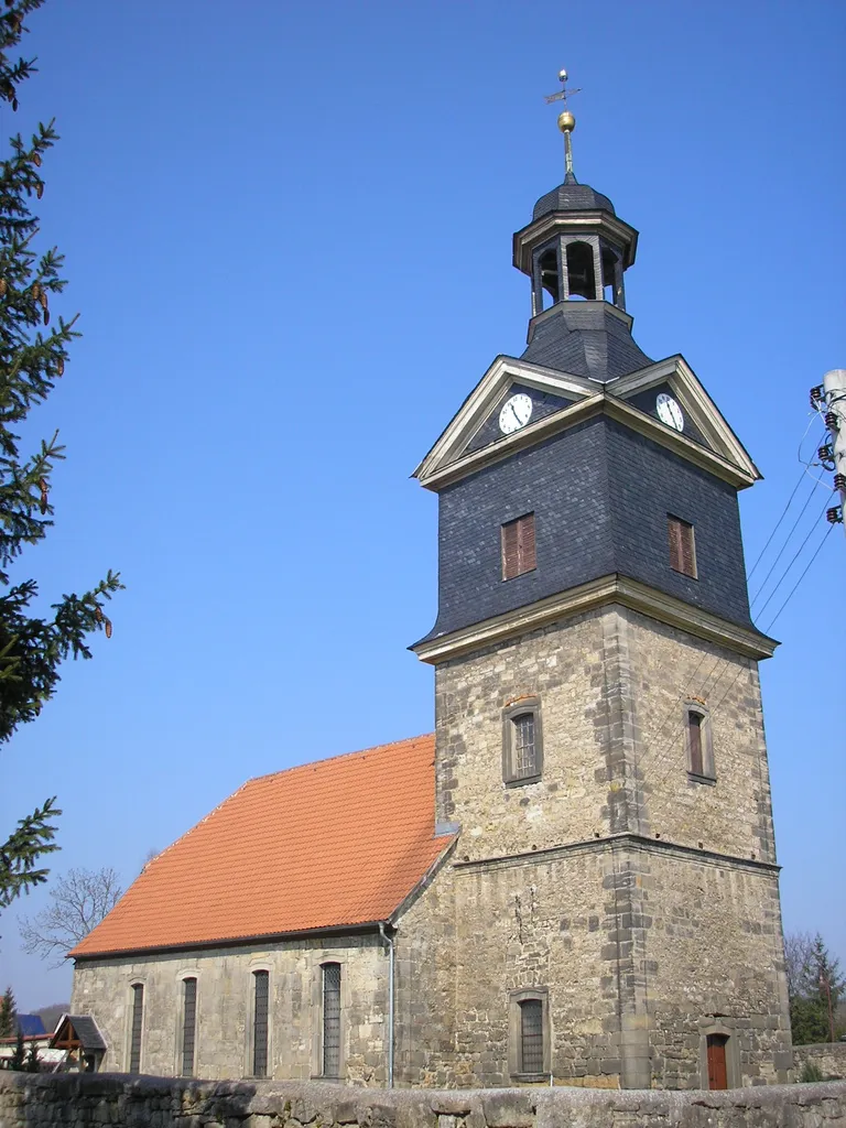 Die Kirche von Großliebringen (Thüringen).