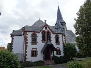 Evangelische Kirche (Lützellinden)