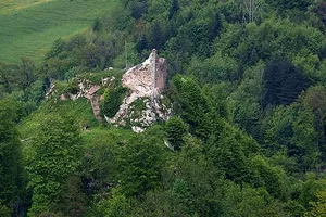 Asuel Castle ruin