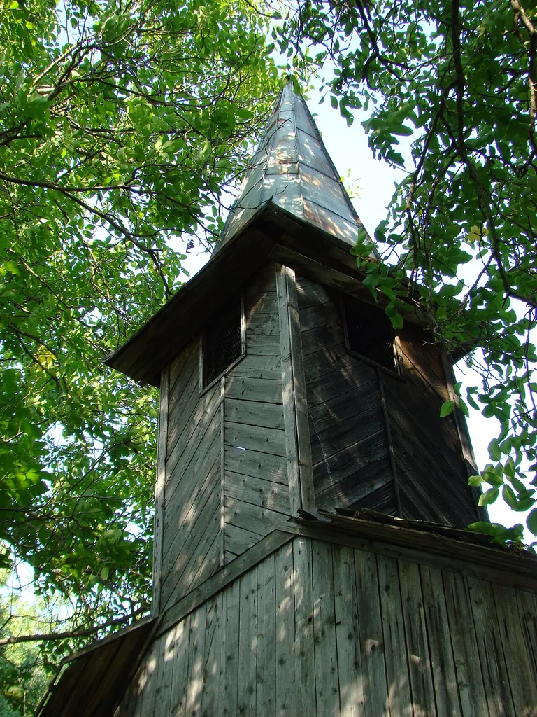 Biserica de lemn "Sf. Ioan Botezătorul" , sat COMLOD; comuna MILAŞ