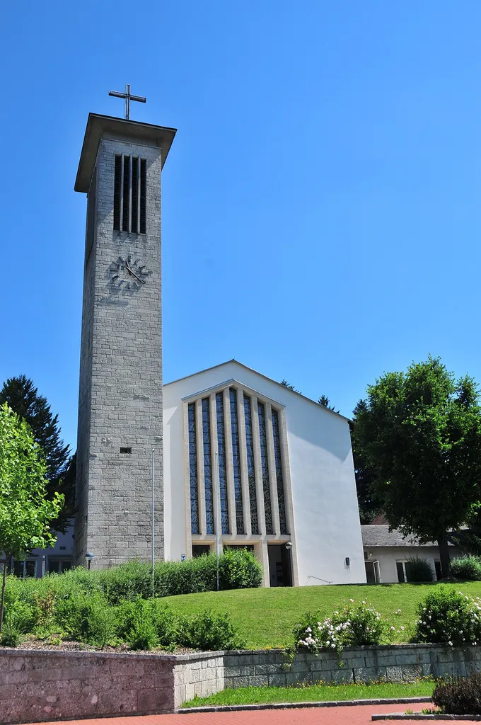 Kath. Pfarrkirche, Lourdes-Gedächtniskirche
