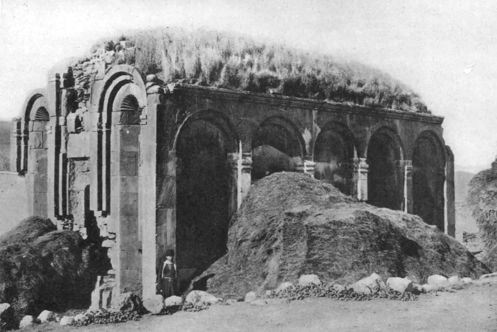 A photo of the medieval Georgian Orthodox church at village Ch'ala. (modern Dogruyol, Turkey)