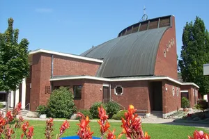 Heilig Kreuz Kirche Auerbach